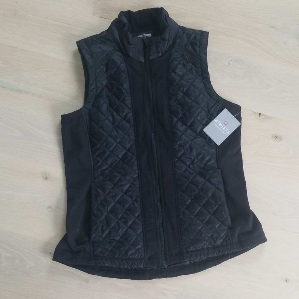 Athleta puffer vest